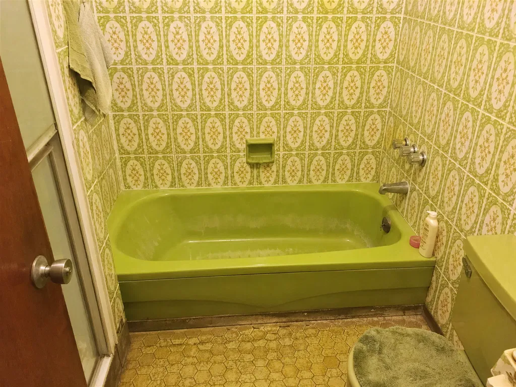 Before - Avocado Green to Diamond White