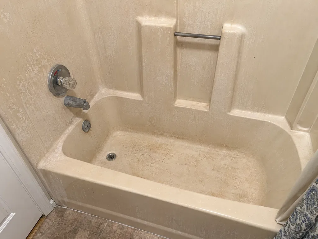 Before - Cast Iron Tub Rescue